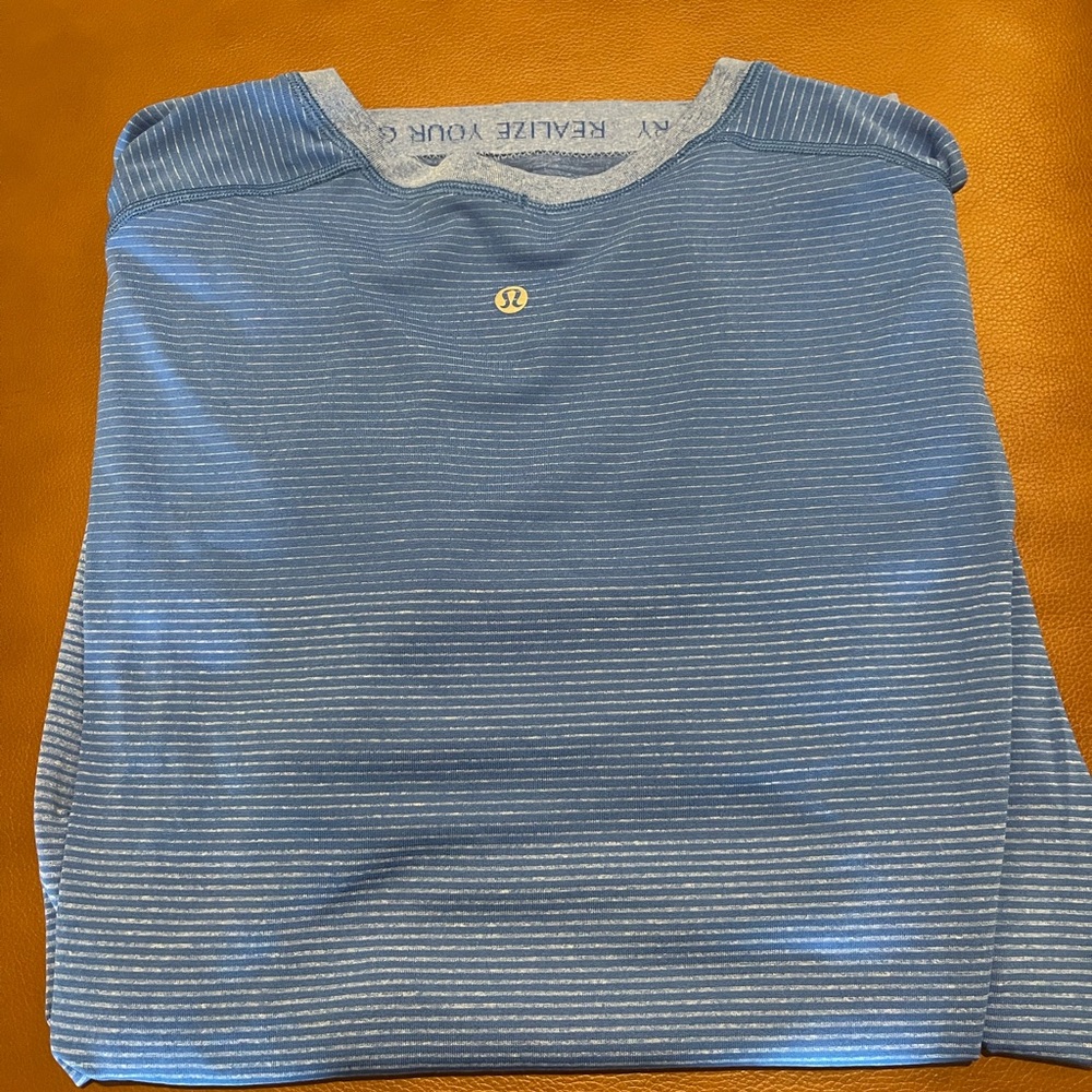 Blue large men’s Lululemon shirt